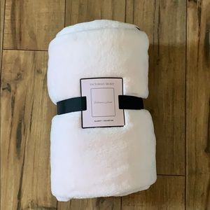 Victoria secret blanket